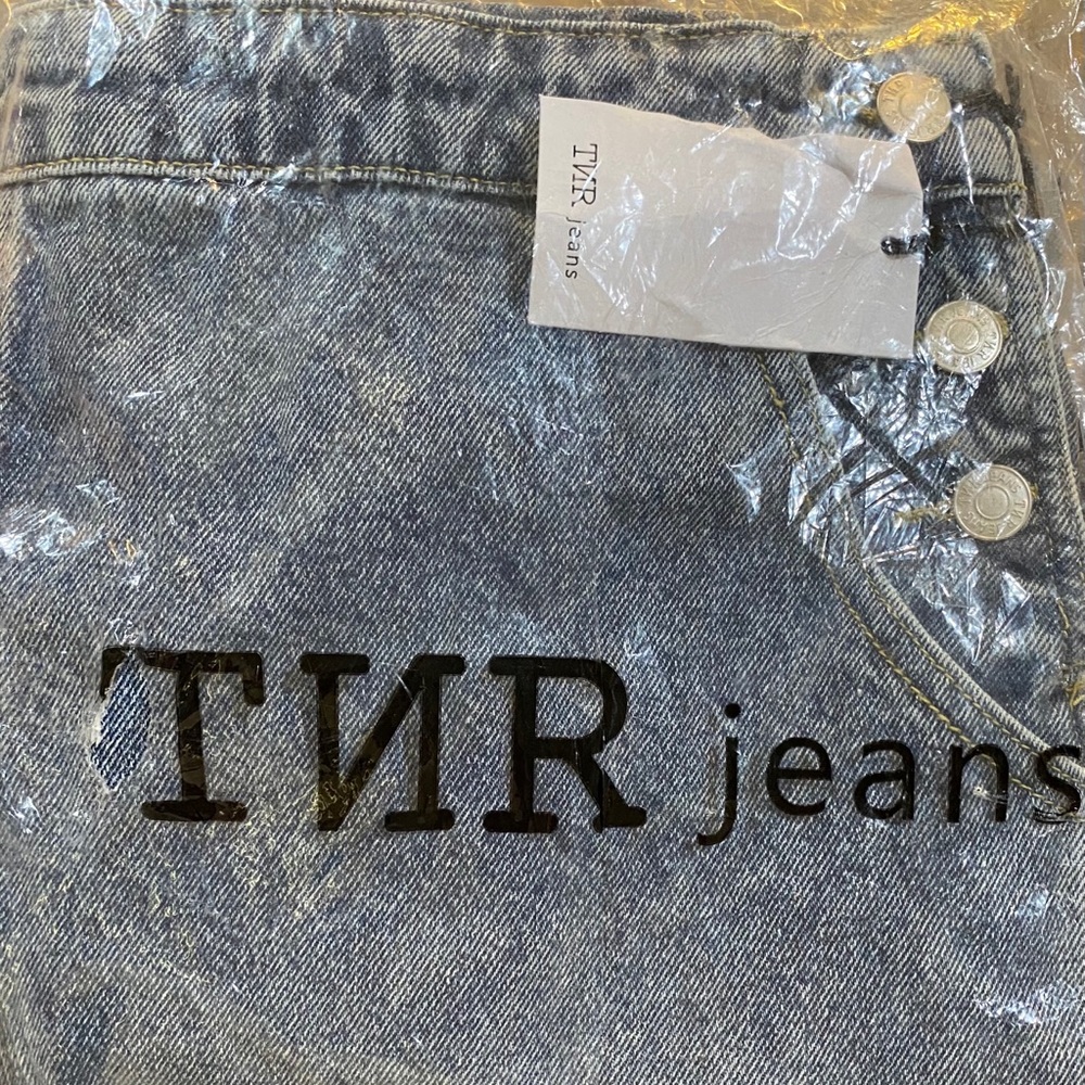 TNR - Denim Overall Skirt with Raw Hem - Picture 6 of 7